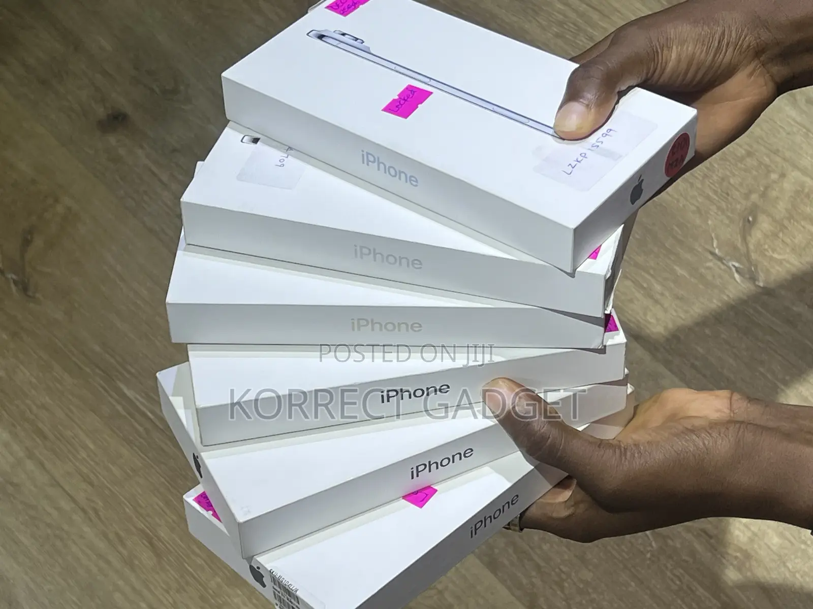 New Apple iPhone Air 256 GB Gold