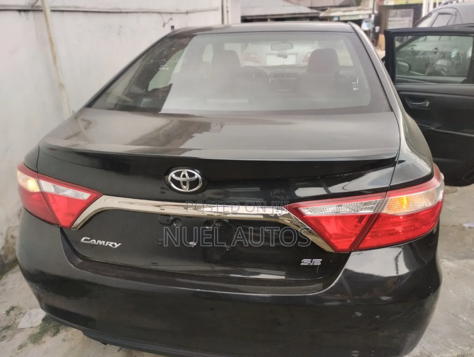 Toyota Camry SE 4dr Sedan (2.5L 4cyl 6A) 2015 Black