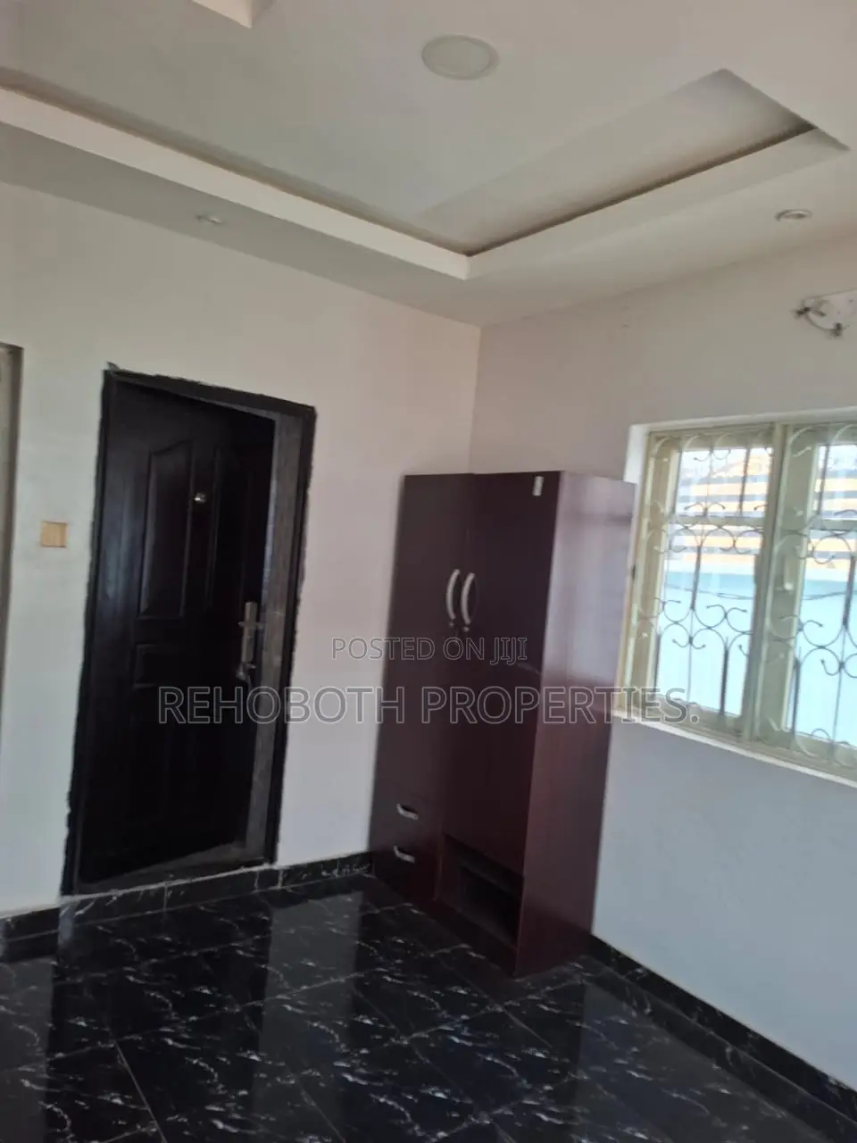 6bdrm Bungalow in Bck Of Richbam, Akala Express for sale