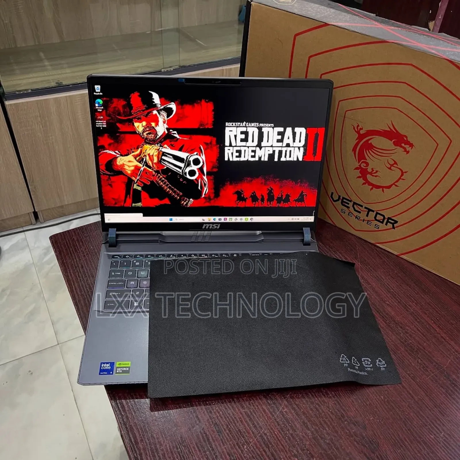 New Laptop MSI Vector 16 HX AI A2XWIG 32GB Intel Core Ultra 9 SSD 1T