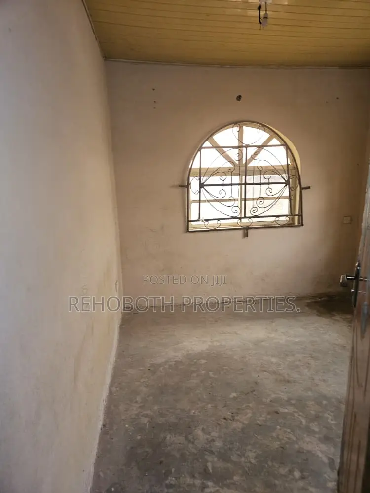 3bdrm Bungalow in Ajinde, Akala Express for sale