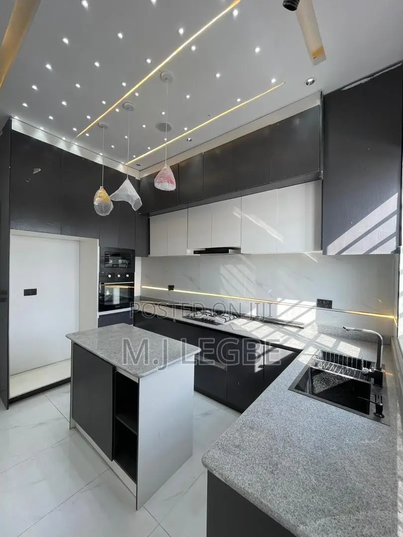 4bdrm Duplex in Ajah for sale