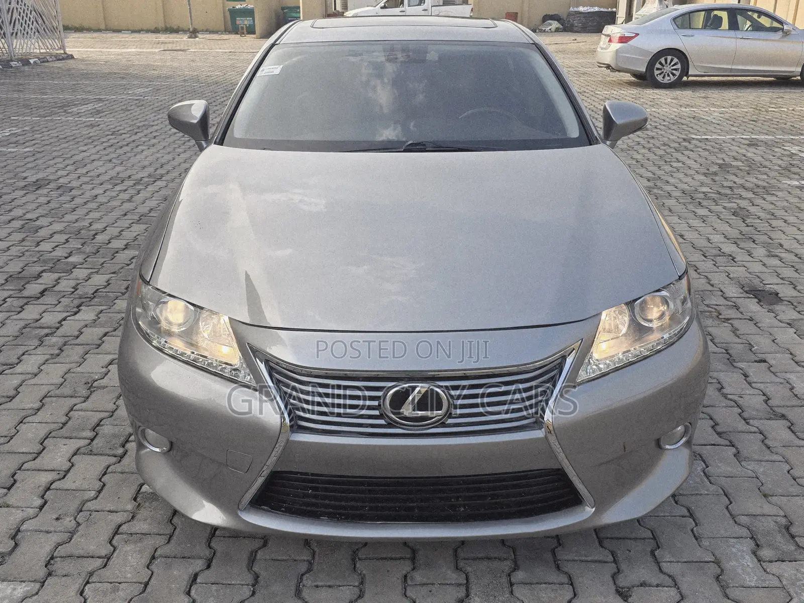 Lexus ES 350 FWD 2015 Gray