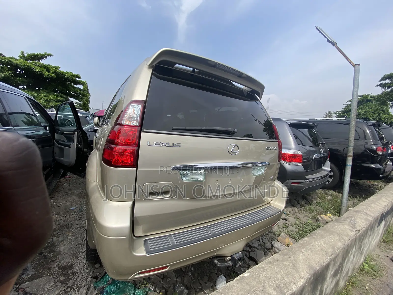 Lexus GX 470 2009 Gold