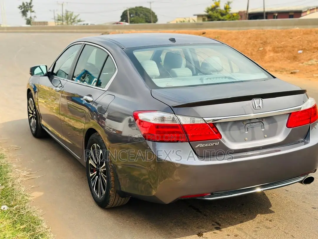 Honda Accord EX-L 4dr Sedan w/Navigation (2.4L 4cyl CVT) 2014 Silver