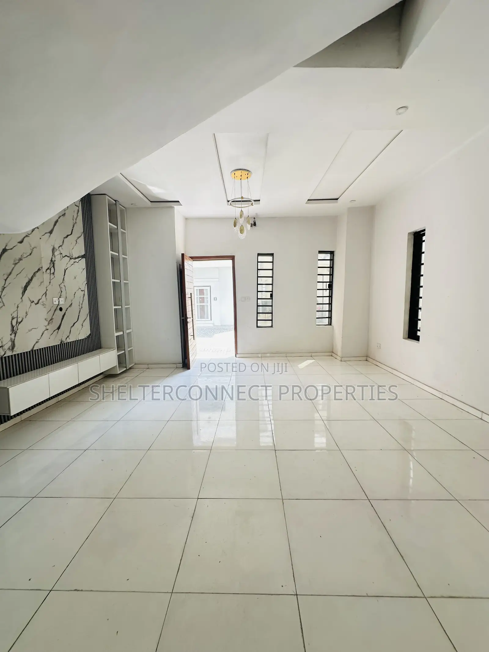4bdrm Duplex in Ikota for sale