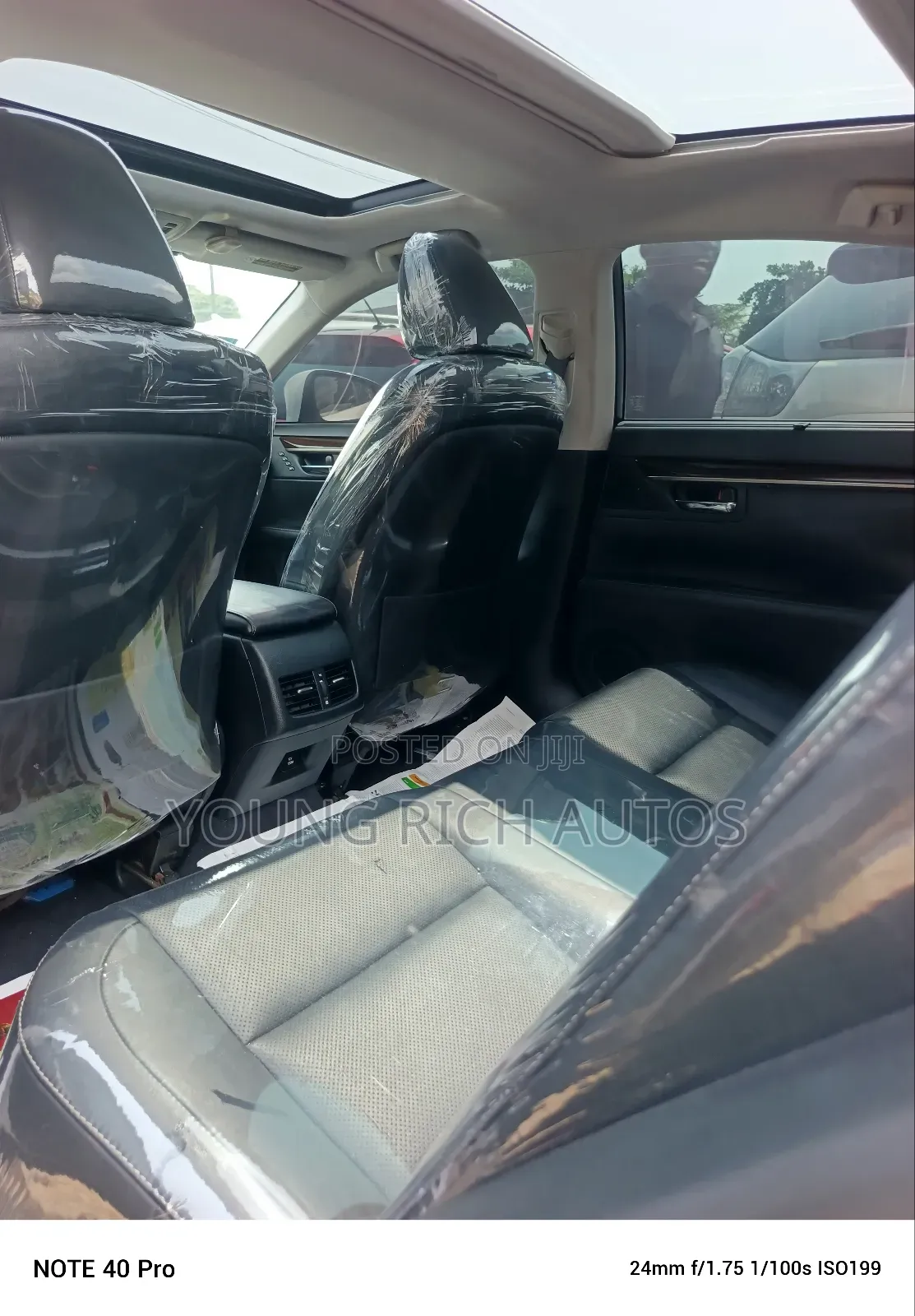 Lexus ES 350 FWD 2014 White