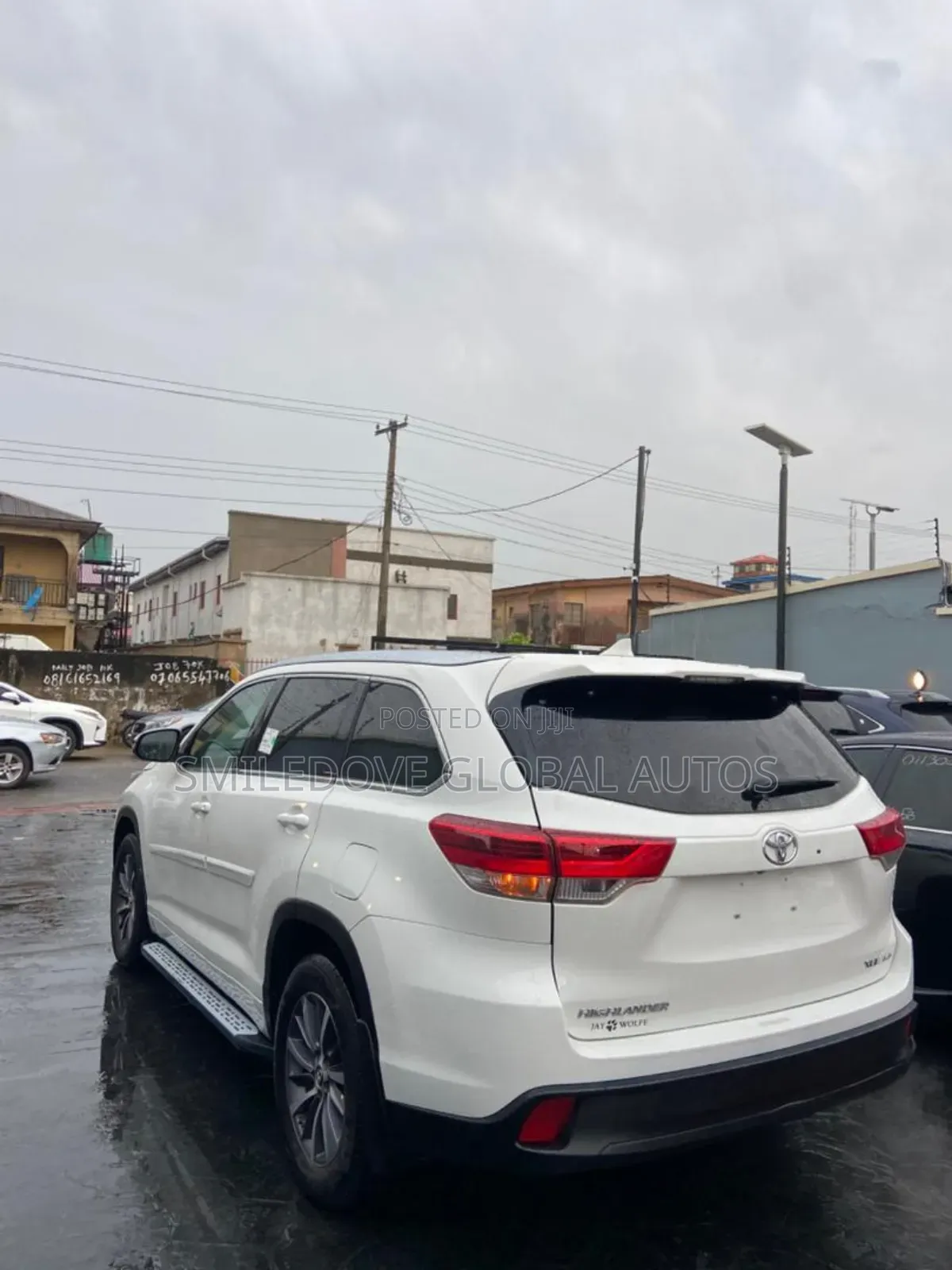 Toyota Highlander XLE 4x4 V6 (3.5L 6cyl 8A) 2017 White