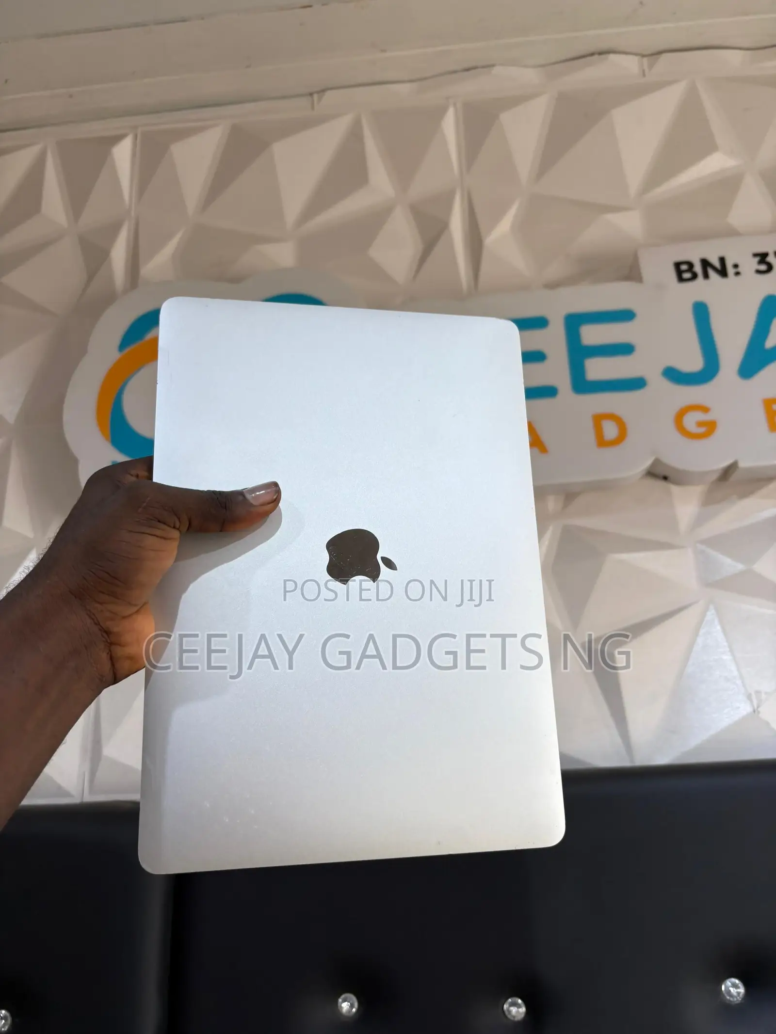 Laptop Apple MacBook Air 2020 8GB Intel Core I3 SSD 256GB
