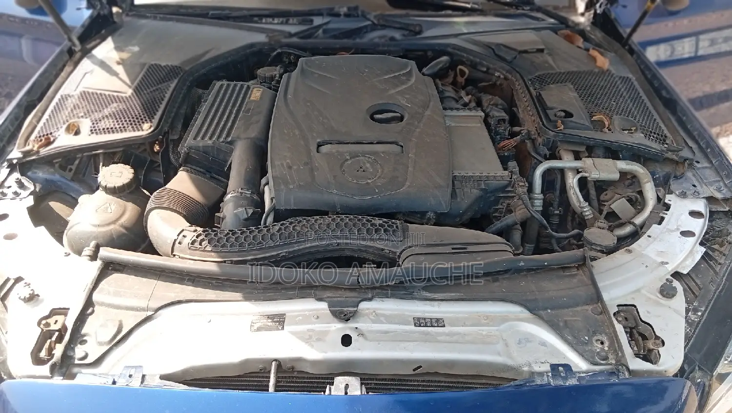 Mercedes-Benz C300 2016 Blue
