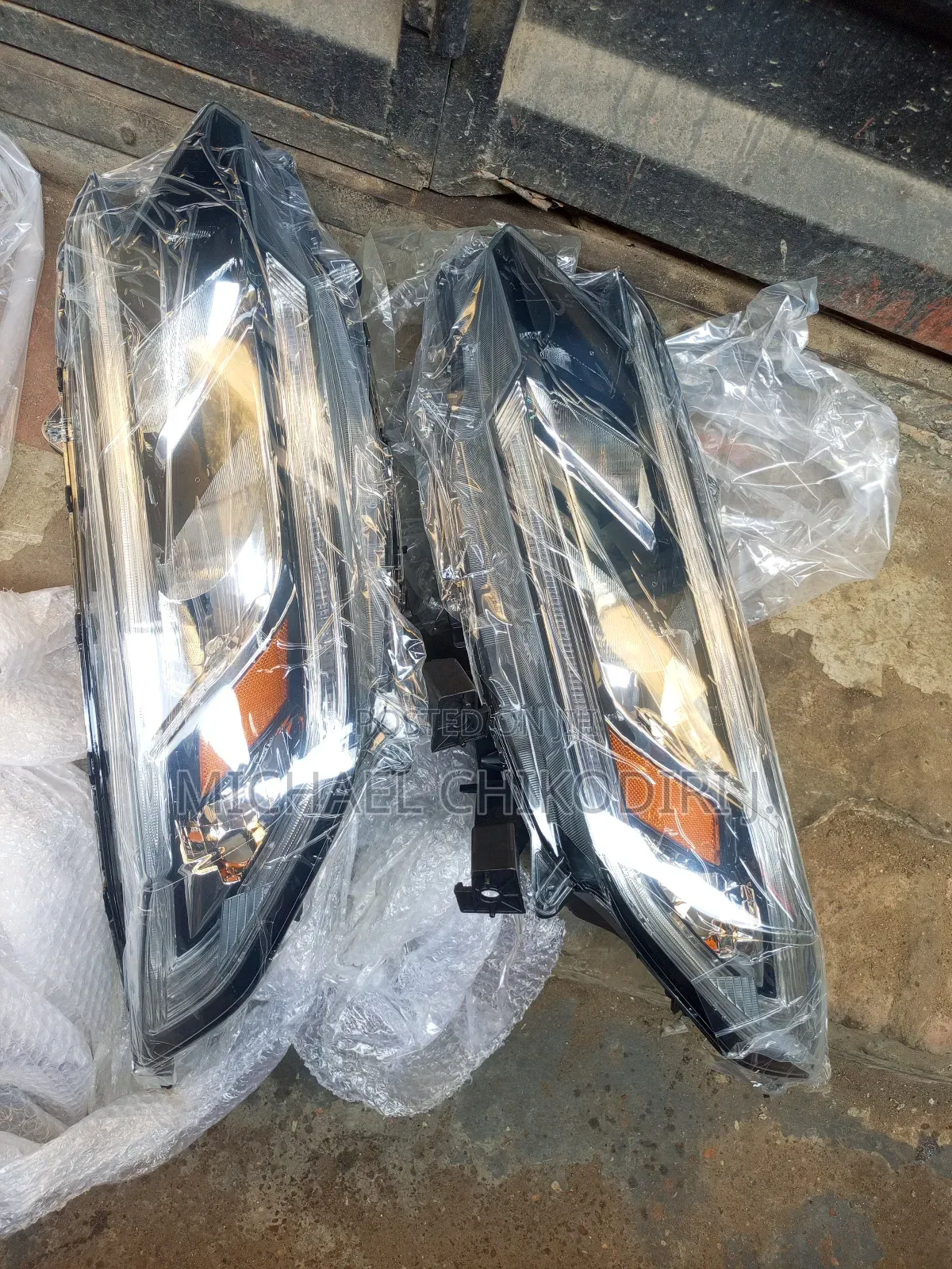 Headlights Honda Cr-v 2017 Model