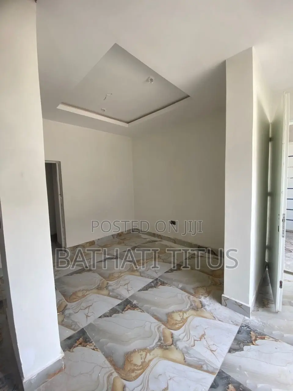 3bdrm Block of Flats in Mbora for sale