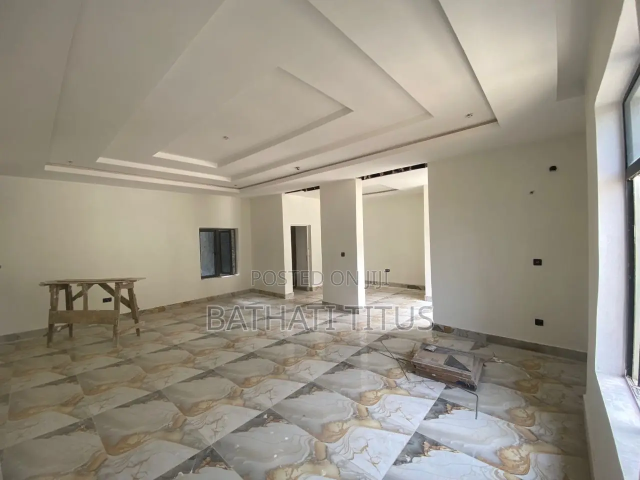 3bdrm Block of Flats in Mbora for sale