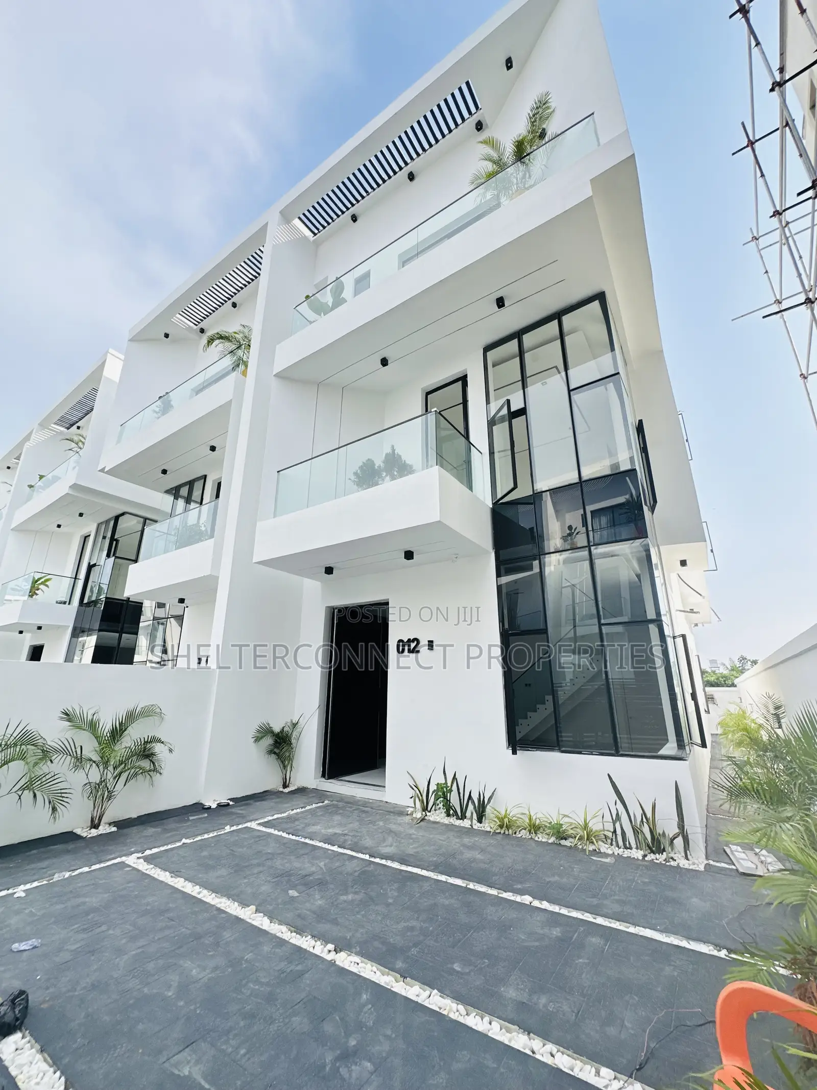 4bdrm Duplex in Lekki Phase 1 for sale