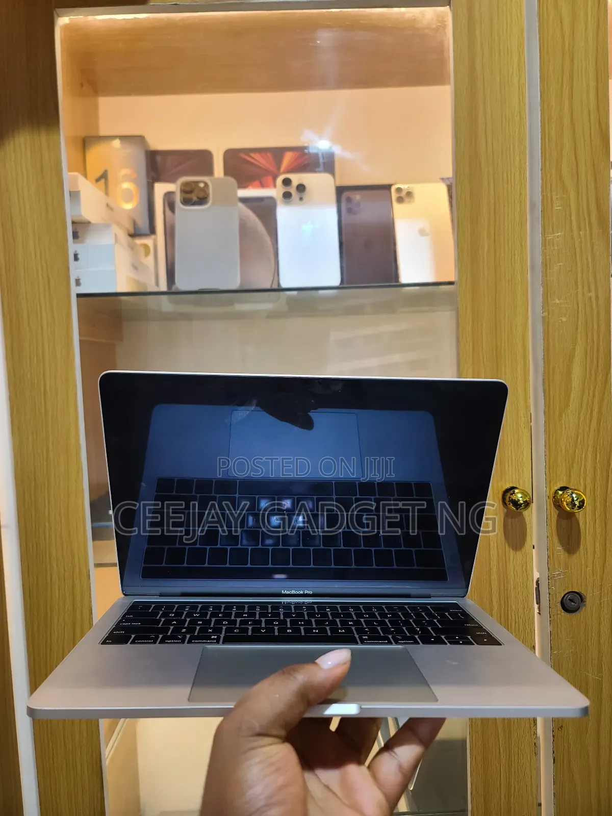 Laptop Apple MacBook Pro 2019 16GB Intel Core i5 SSD 256GB