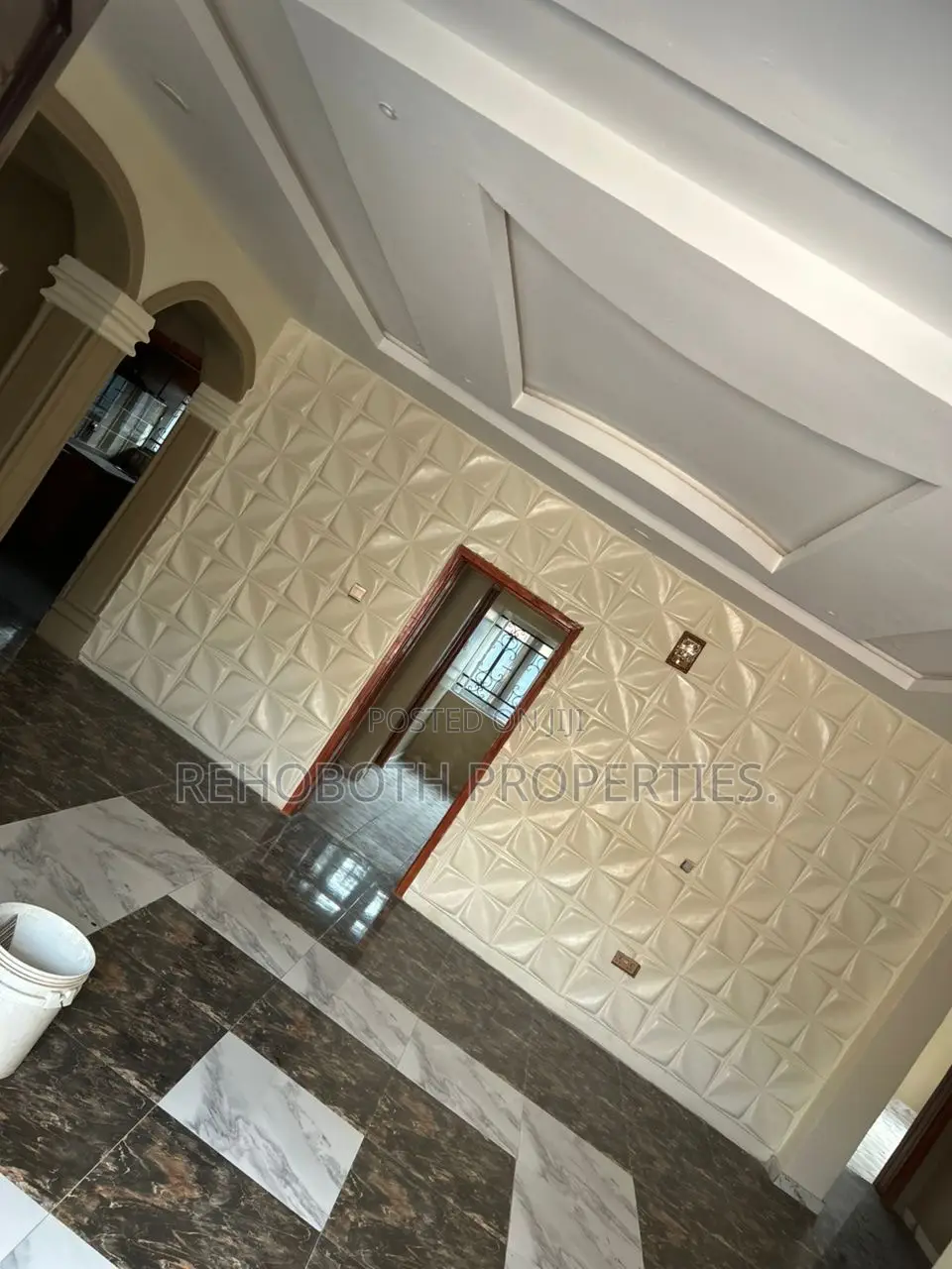 3bdrm Bungalow in Jankanta, Akala Express for rent
