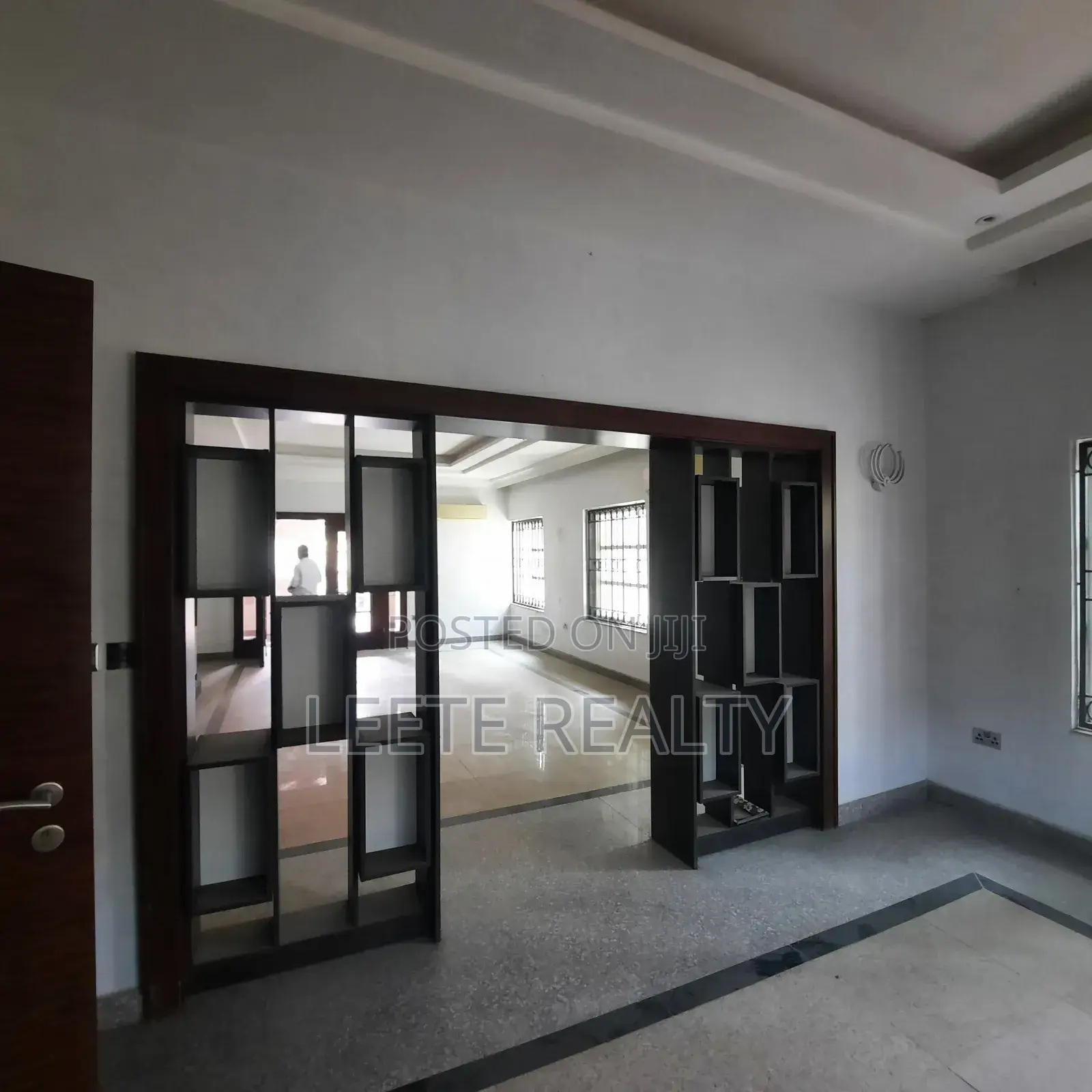 4bdrm Duplex in Palm Spring, Maitama for sale