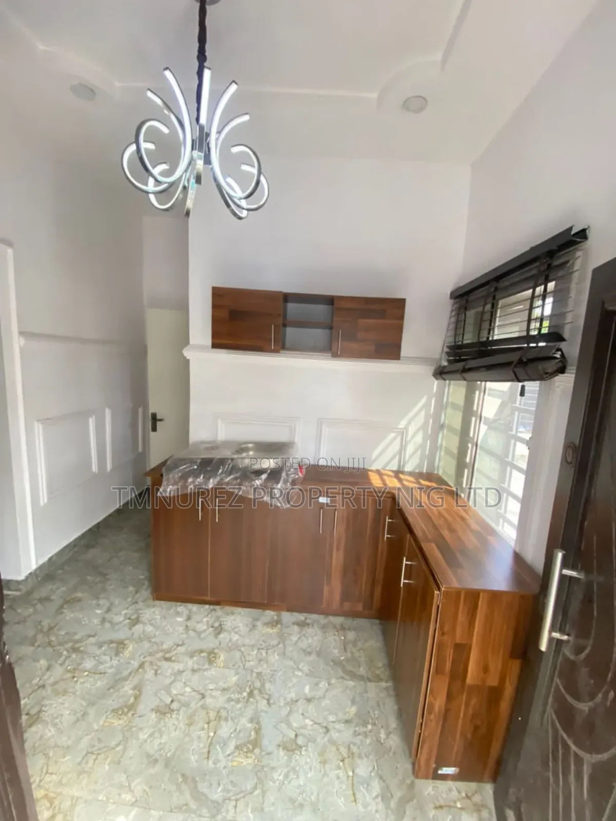 Studio Apartment in Osapa London for rent