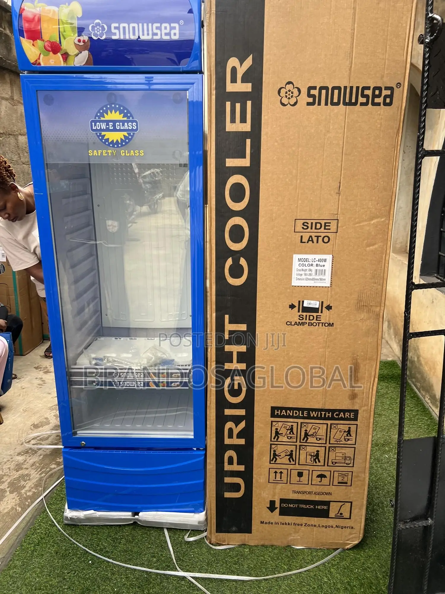 Snowsea 400l Glass Front Display Chiller Lc-400