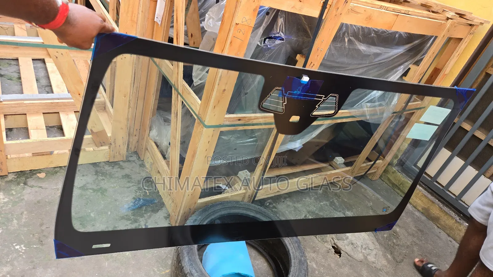 Gle43 2017 Coupe 292 Windscreen Glass Available