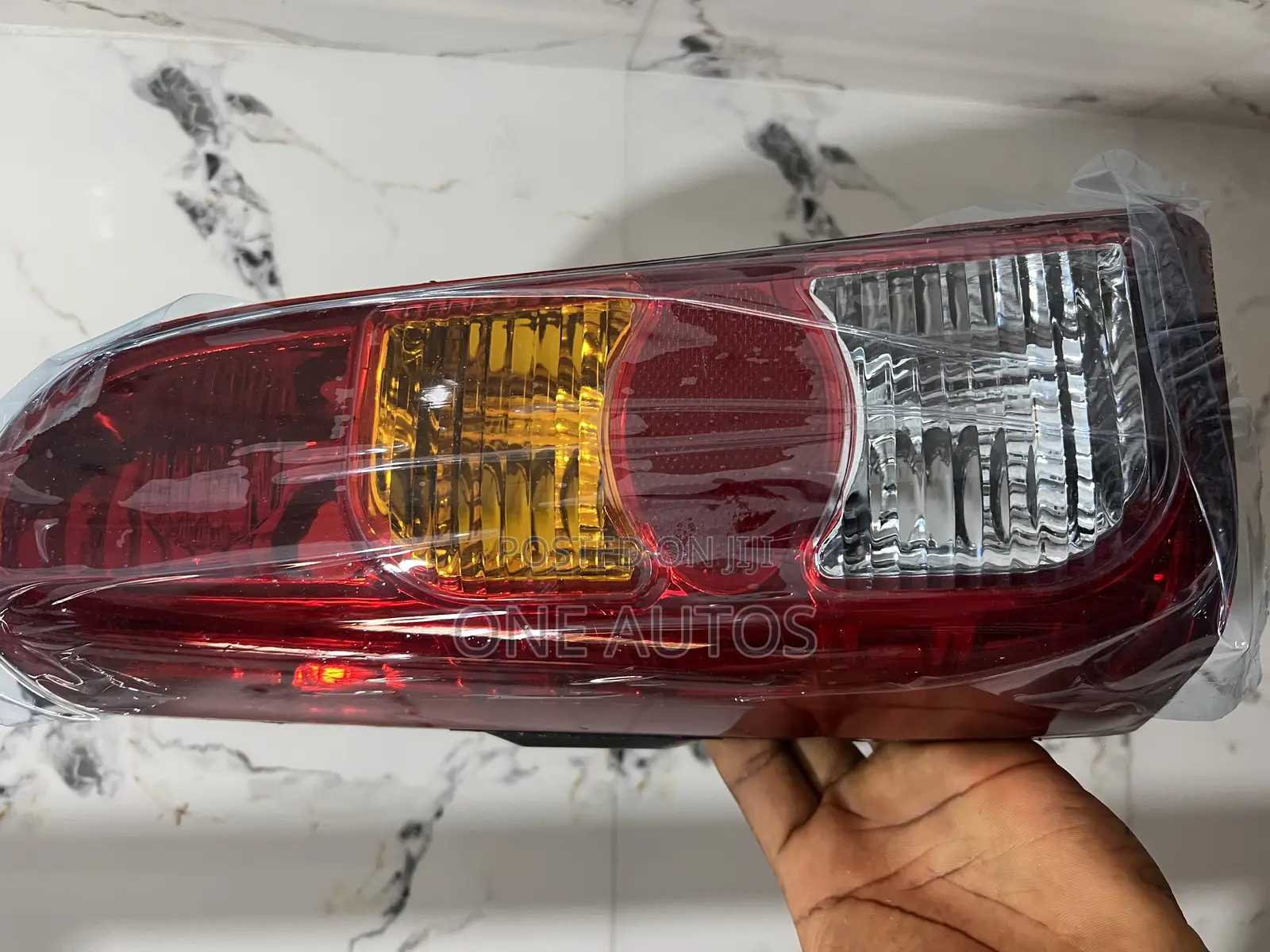 Suzuki Eeco Rear Light