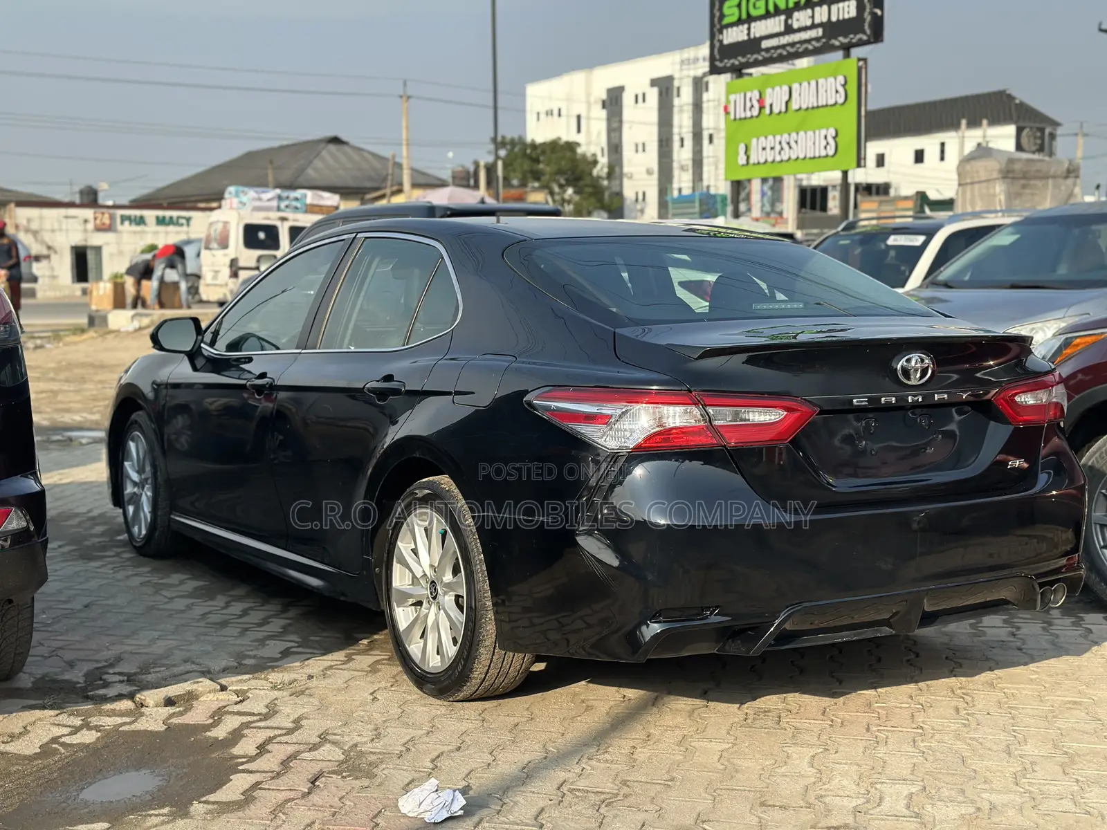 Toyota Camry SE FWD 2020 Black