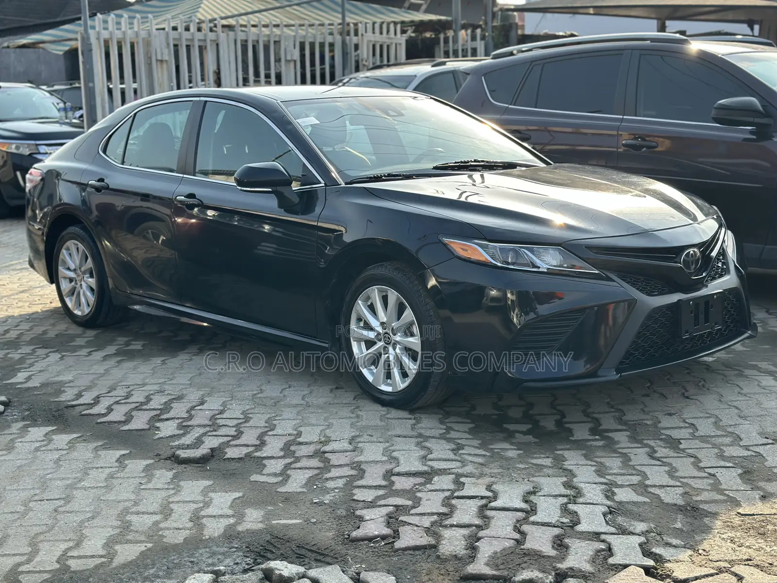 Toyota Camry SE FWD 2020 Black