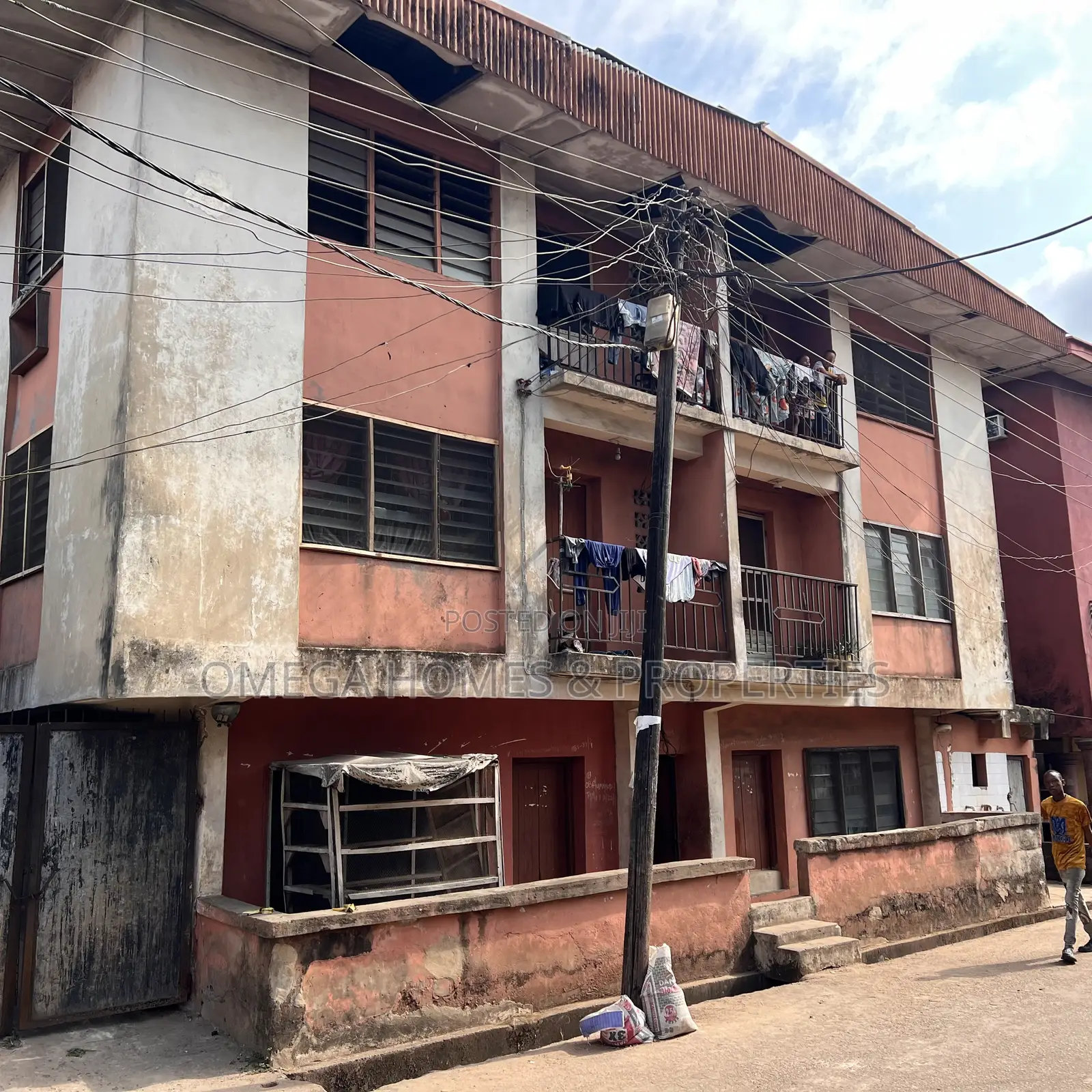 3bdrm Block of Flats in Umuahia for sale