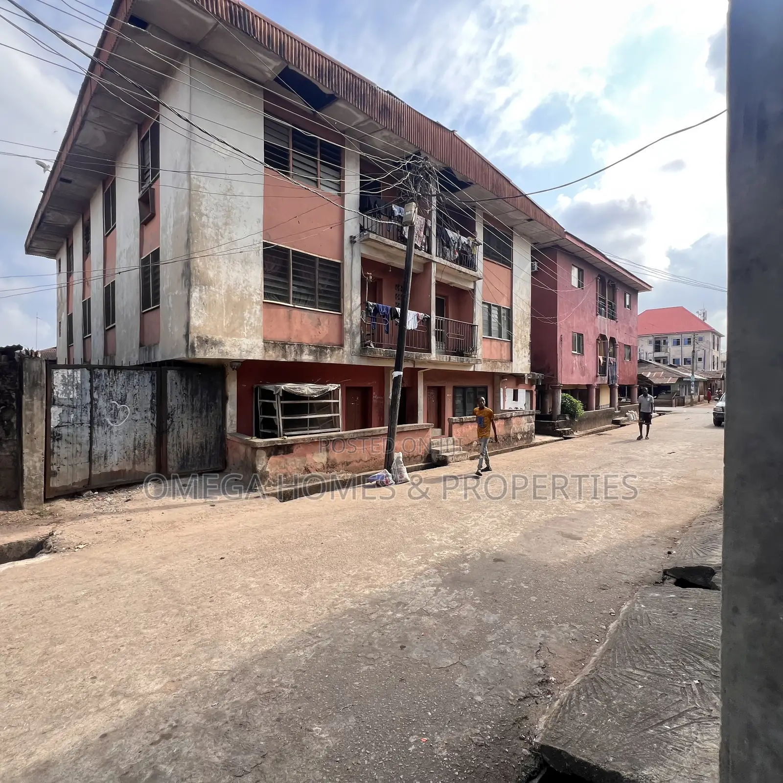 3bdrm Block of Flats in Umuahia for sale