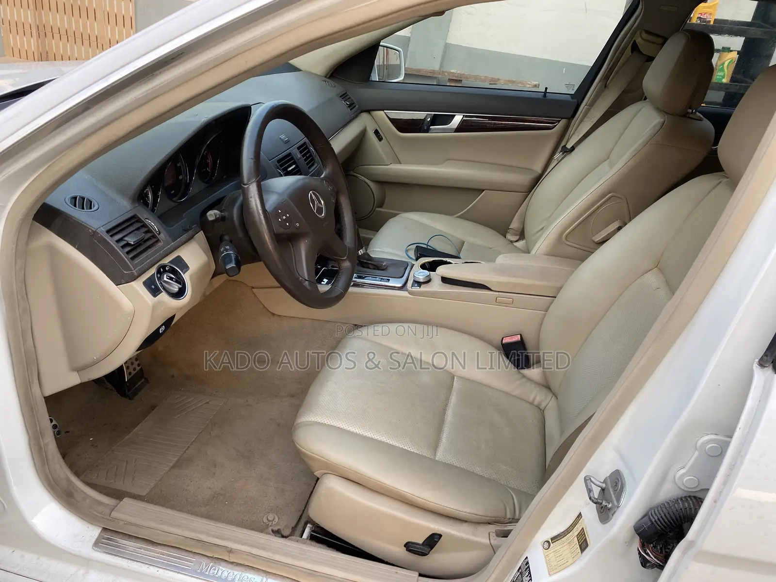 Mercedes-Benz C300 2011 White