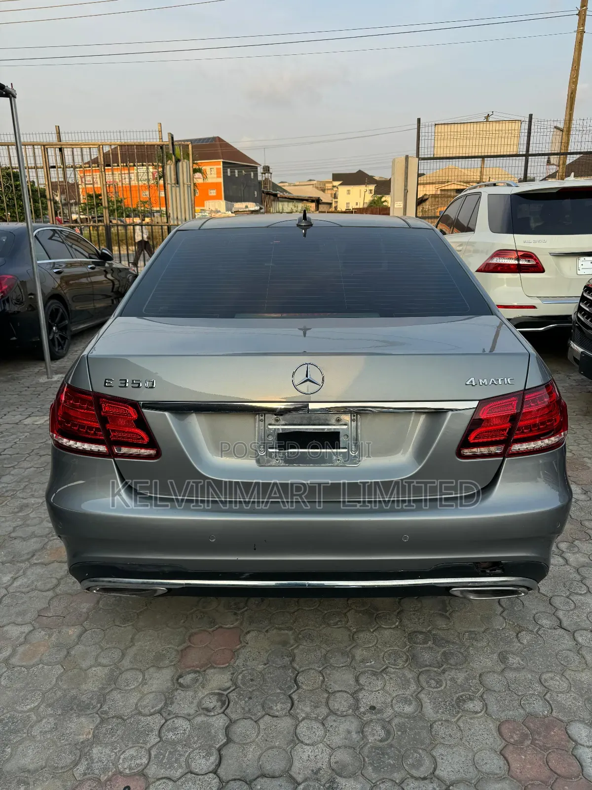 Mercedes-Benz E350 Base 4Matic Sedan AWD (3.5L 6cyl 7A) 2014 Gray