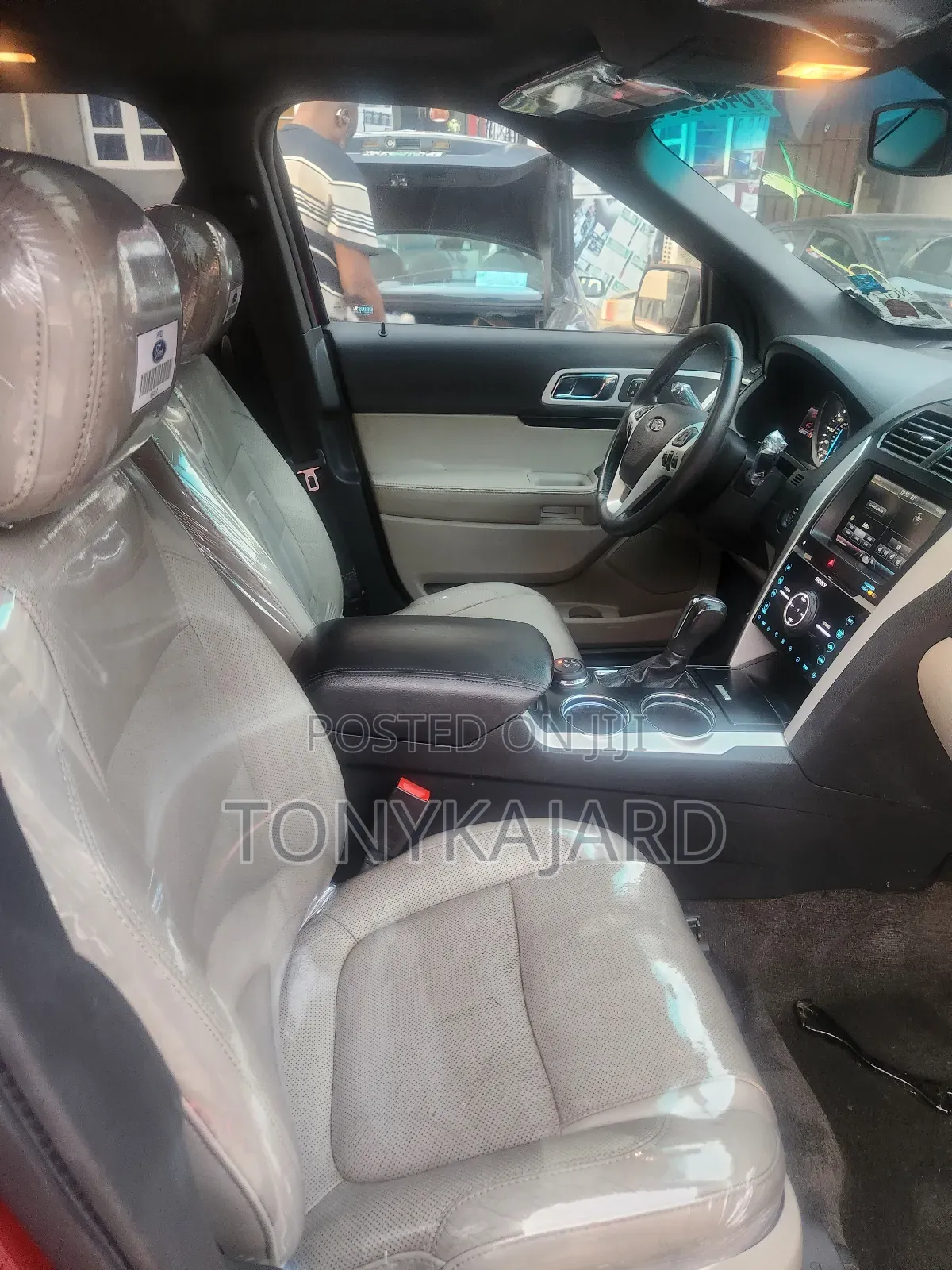 Ford Explorer Limited 4dr 4x4 (3.5L 6cyl 6A) 2013 Red