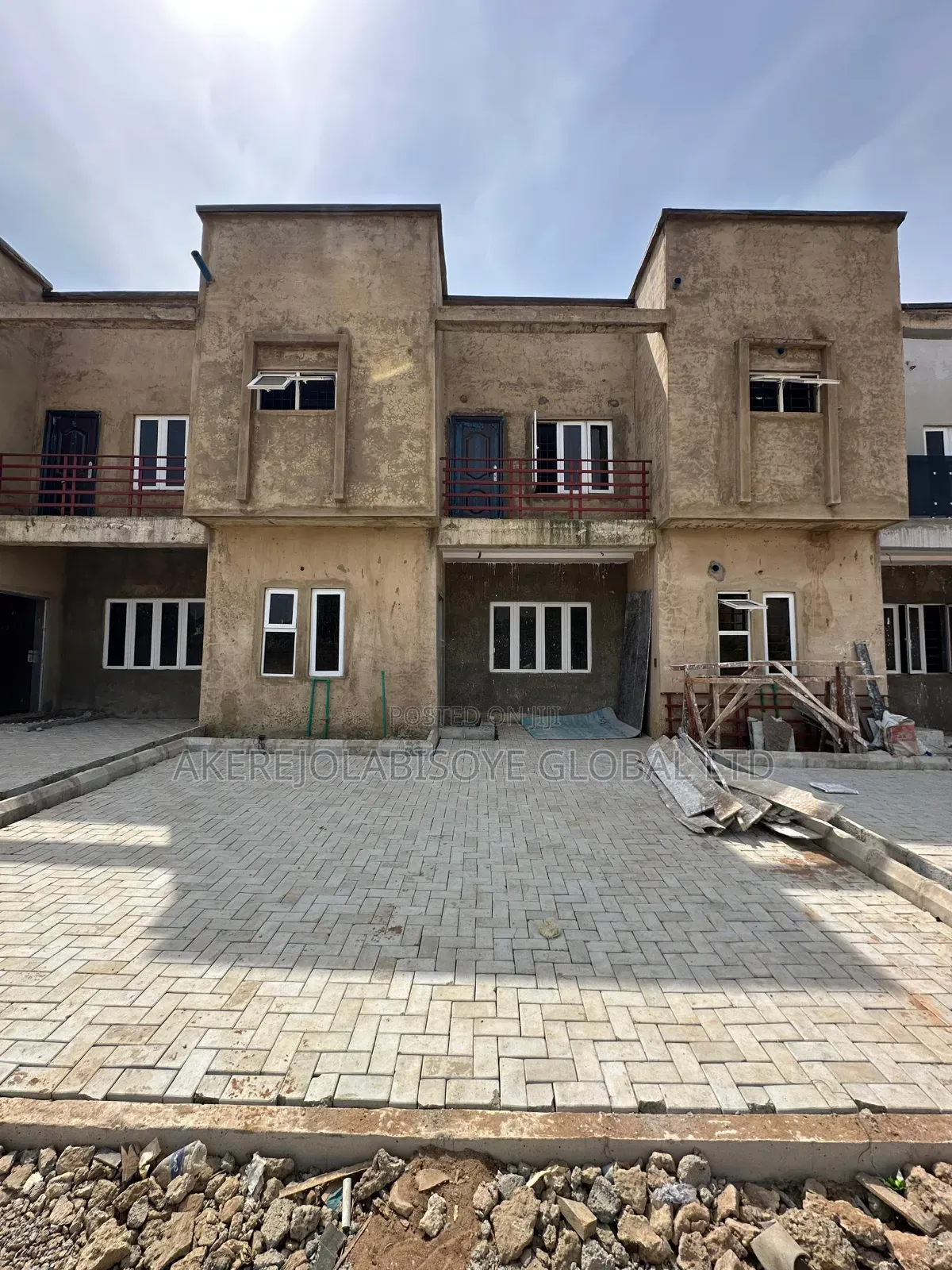 3bdrm Duplex in In An Estate for sale