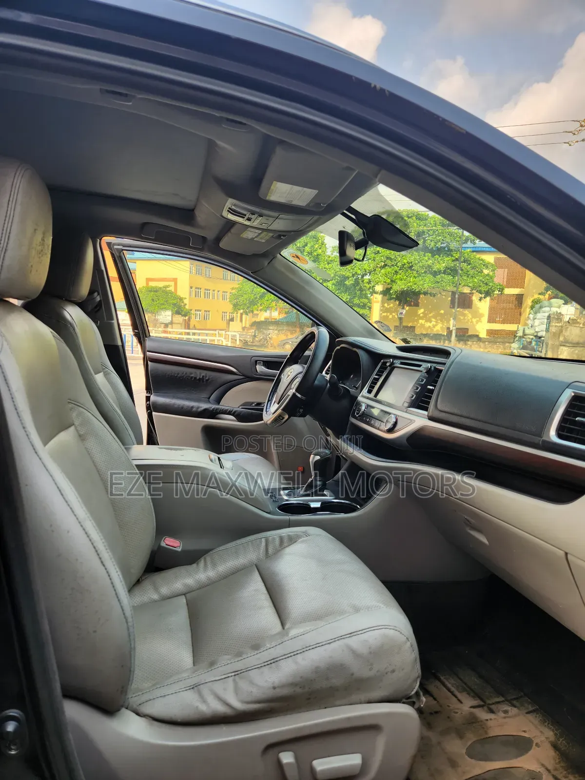 Toyota Highlander Limited Platinum 4dr SUV AWD (3.5L 6cyl 6A) 2015