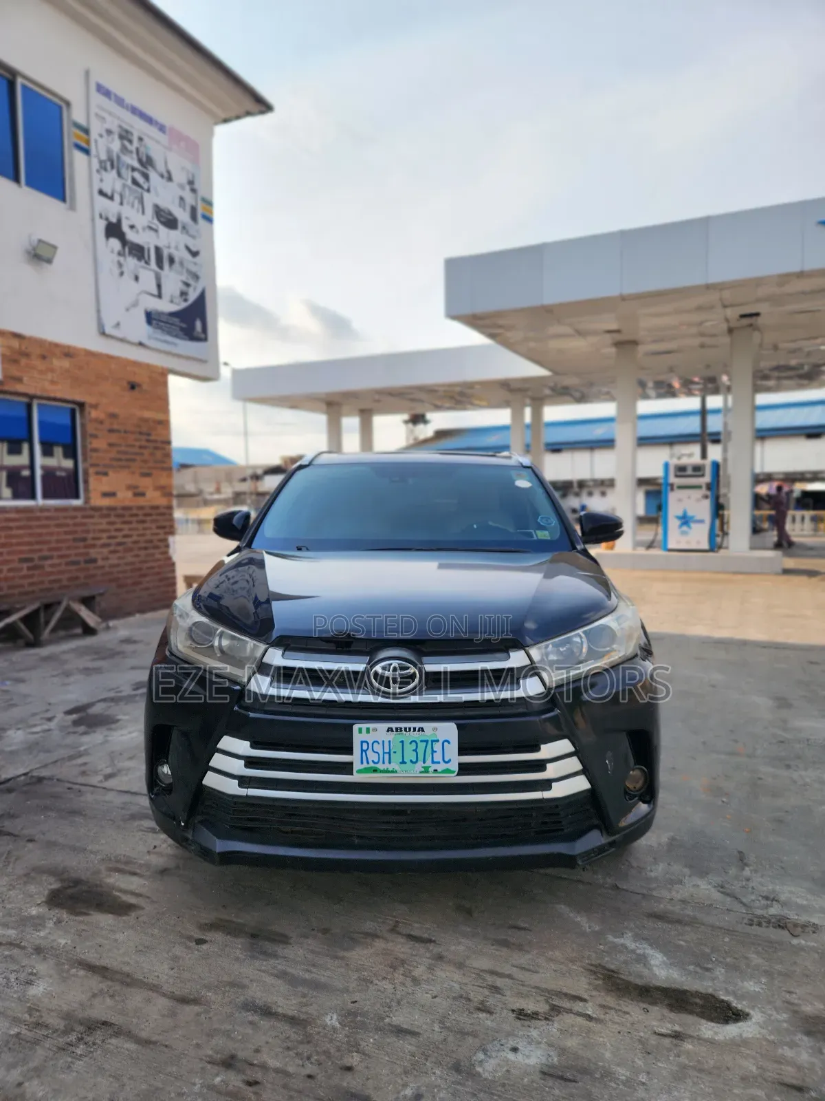 Toyota Highlander Limited Platinum 4dr SUV AWD (3.5L 6cyl 6A) 2015