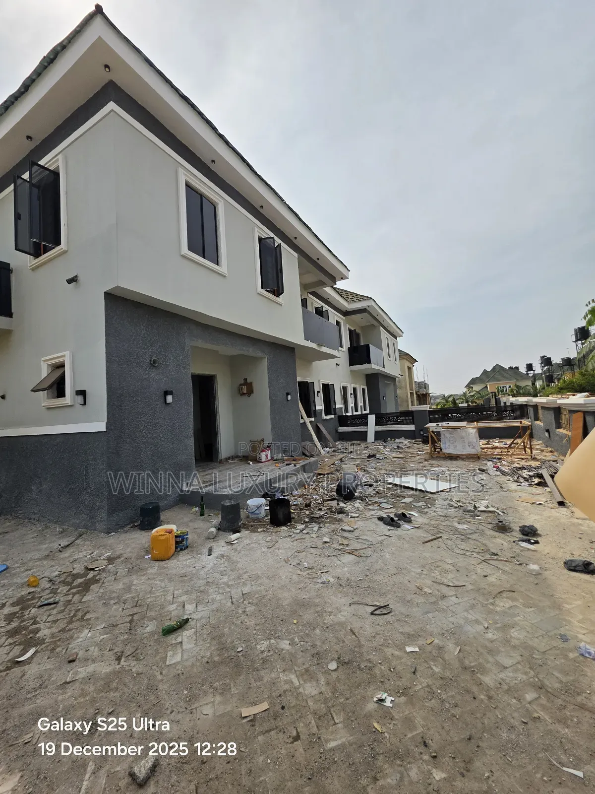 4bdrm Duplex in River Park Estate, for sale