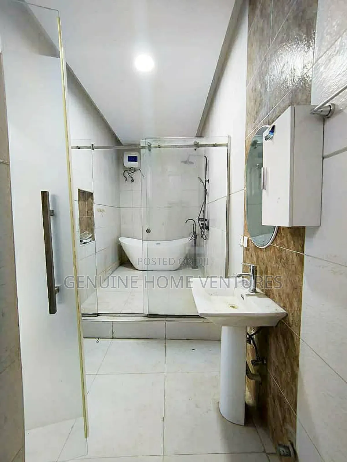 5bdrm Duplex in Thomas Estate Ajah for rent