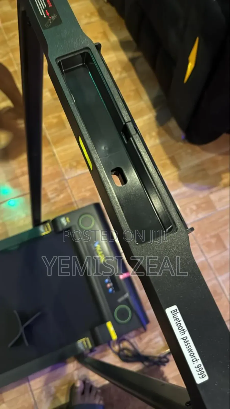 Durable Platform Treadmill Walkpad With Incline And Bluetooth