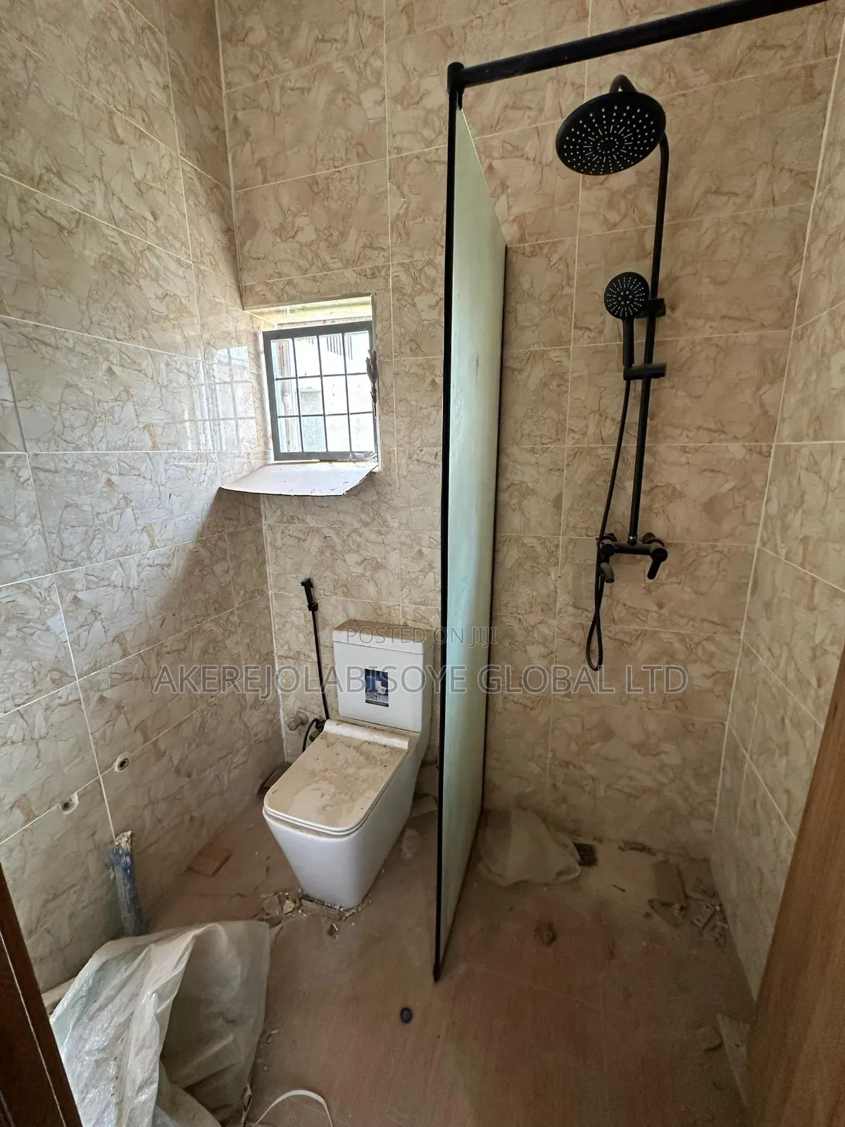 3bdrm Duplex in In An Estate for rent