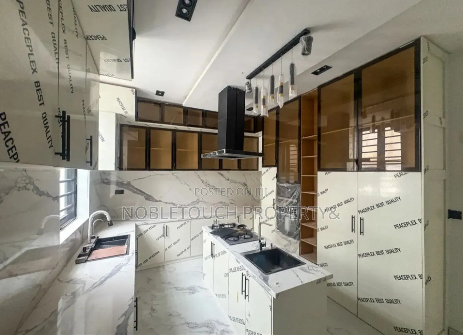 5bdrm Duplex in Lekki Lagos for sale