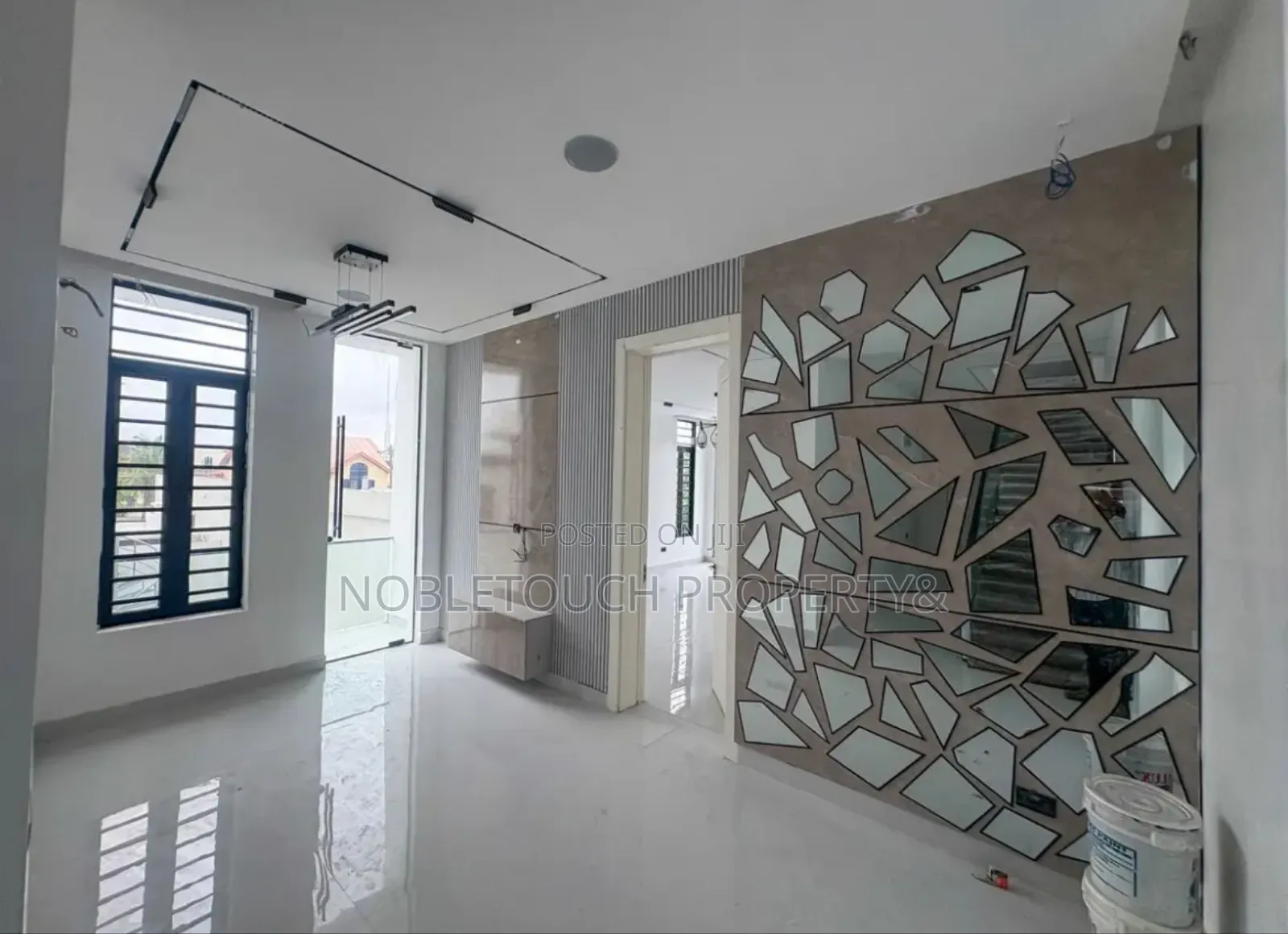 5bdrm Duplex in Lekki Lagos for sale