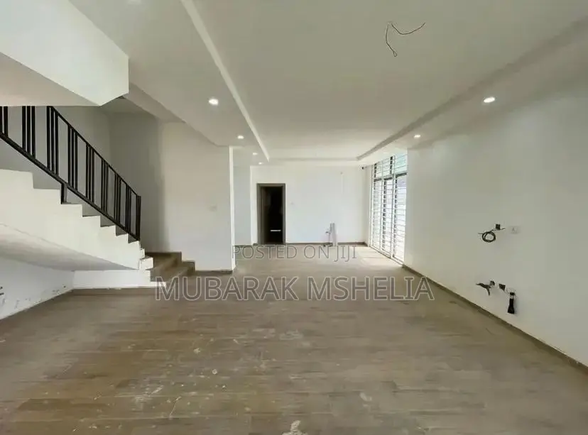 4bdrm Duplex in Jahi for sale