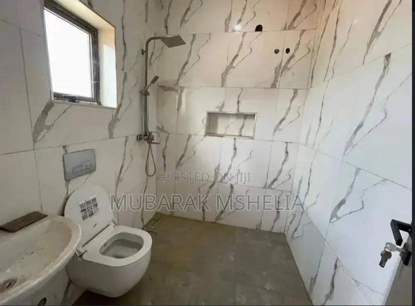 4bdrm Duplex in Jahi for sale