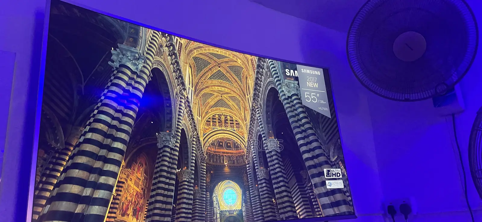 Samsung Curved Uhd Tv 55”Inches