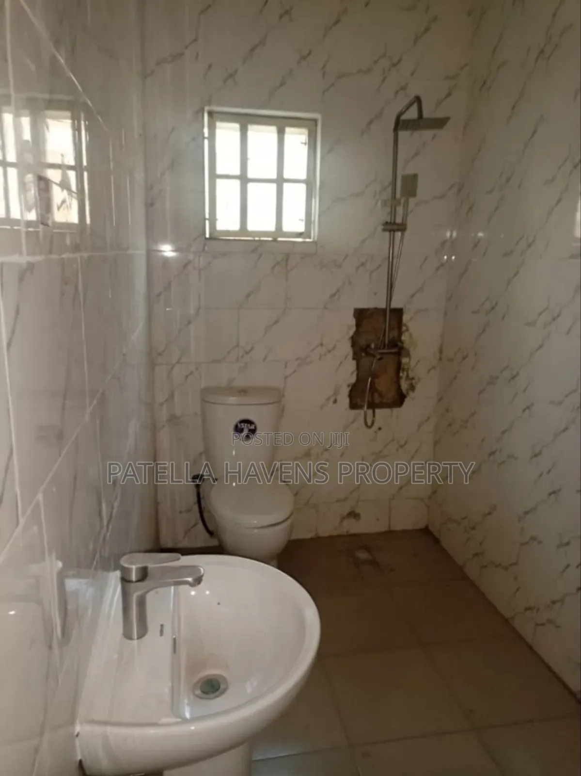 2bdrm Apartment in Gwarinpa for sale