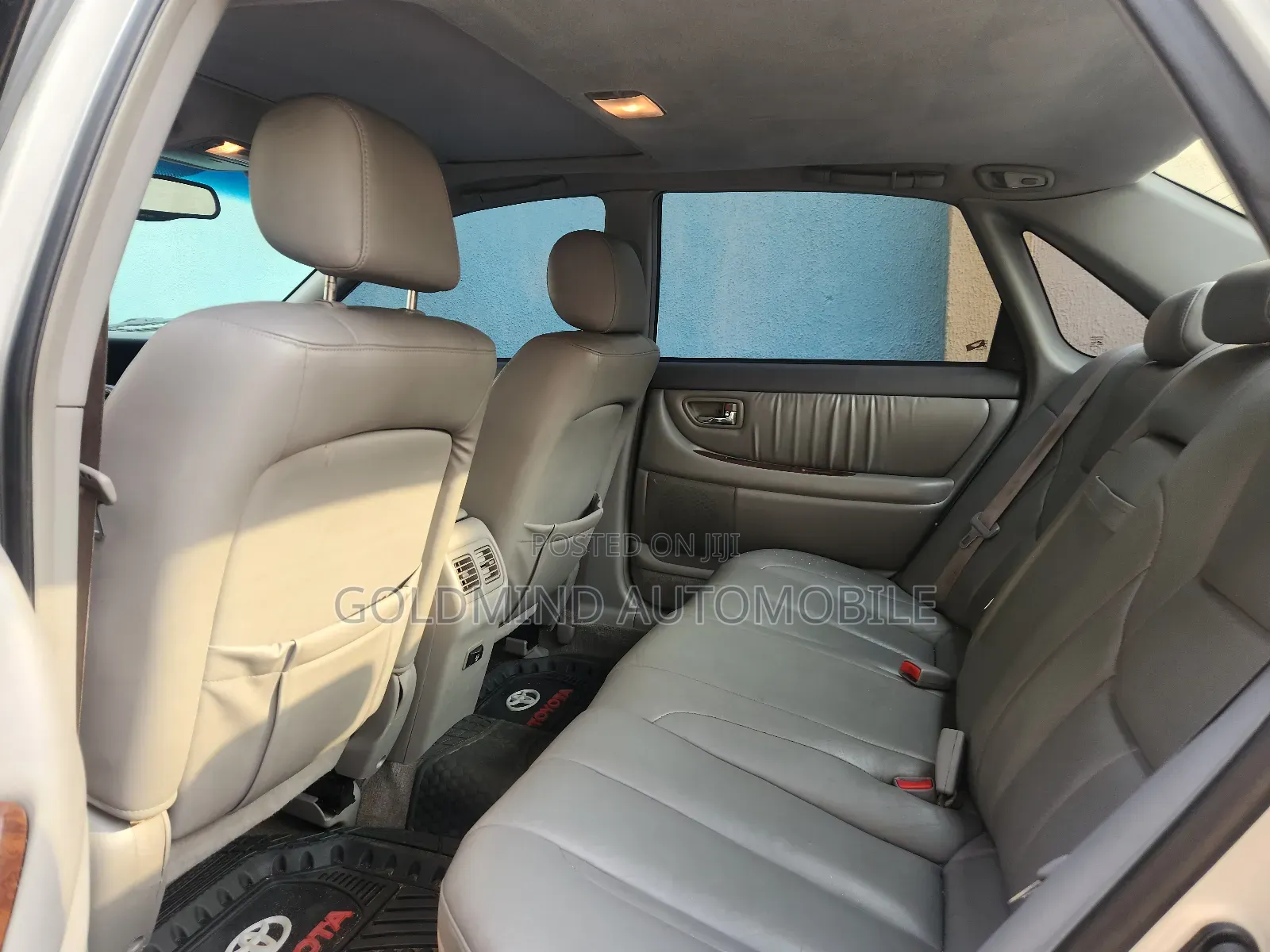 Toyota Avalon XLS Buckets 2001 Gold