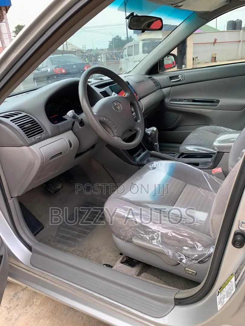 Toyota Camry 2006 Silver