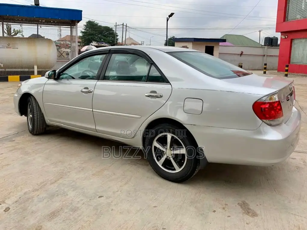 Toyota Camry 2006 Silver