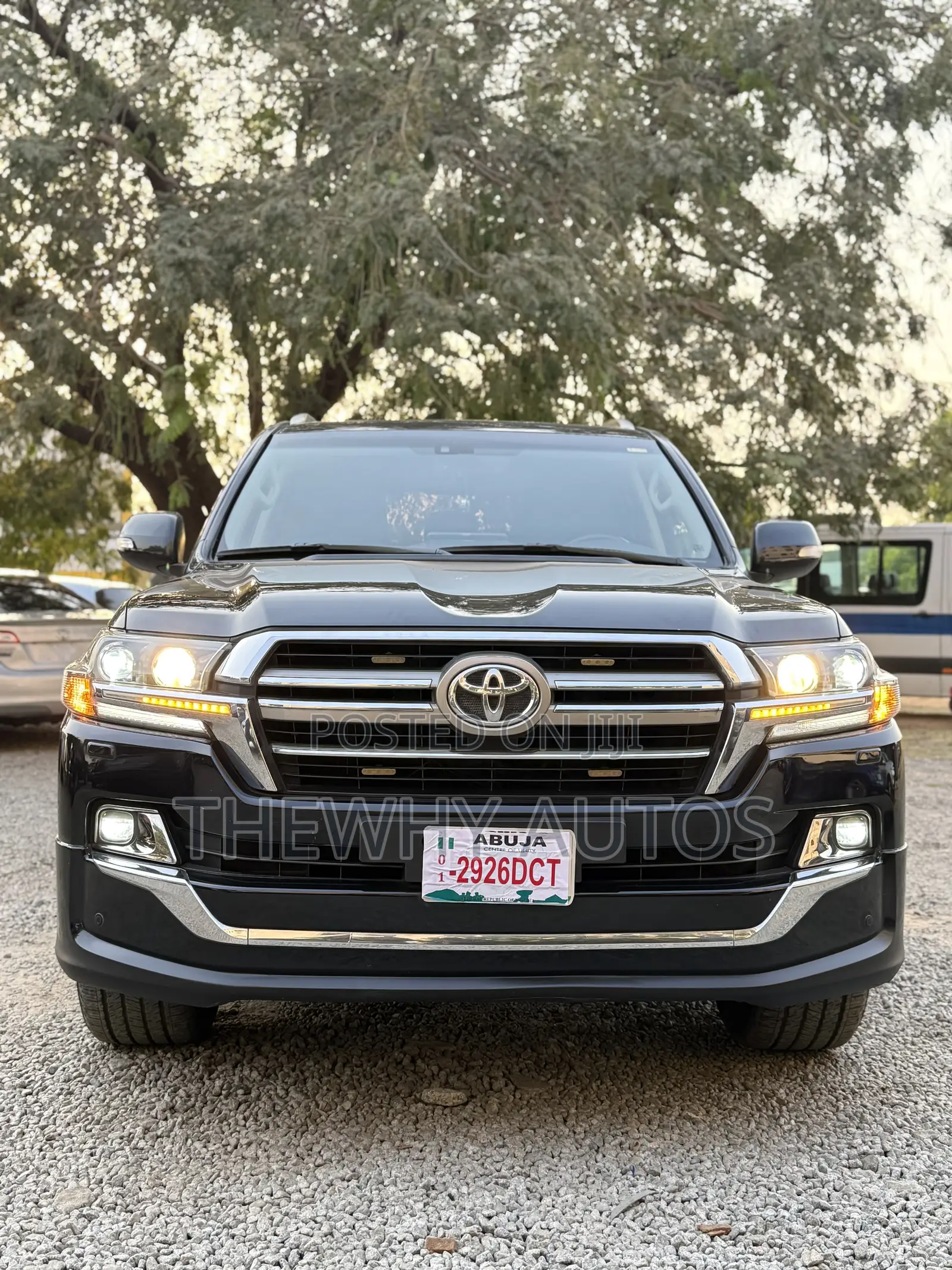Toyota Land Cruiser 5.7 V8 GXR 2019 Black