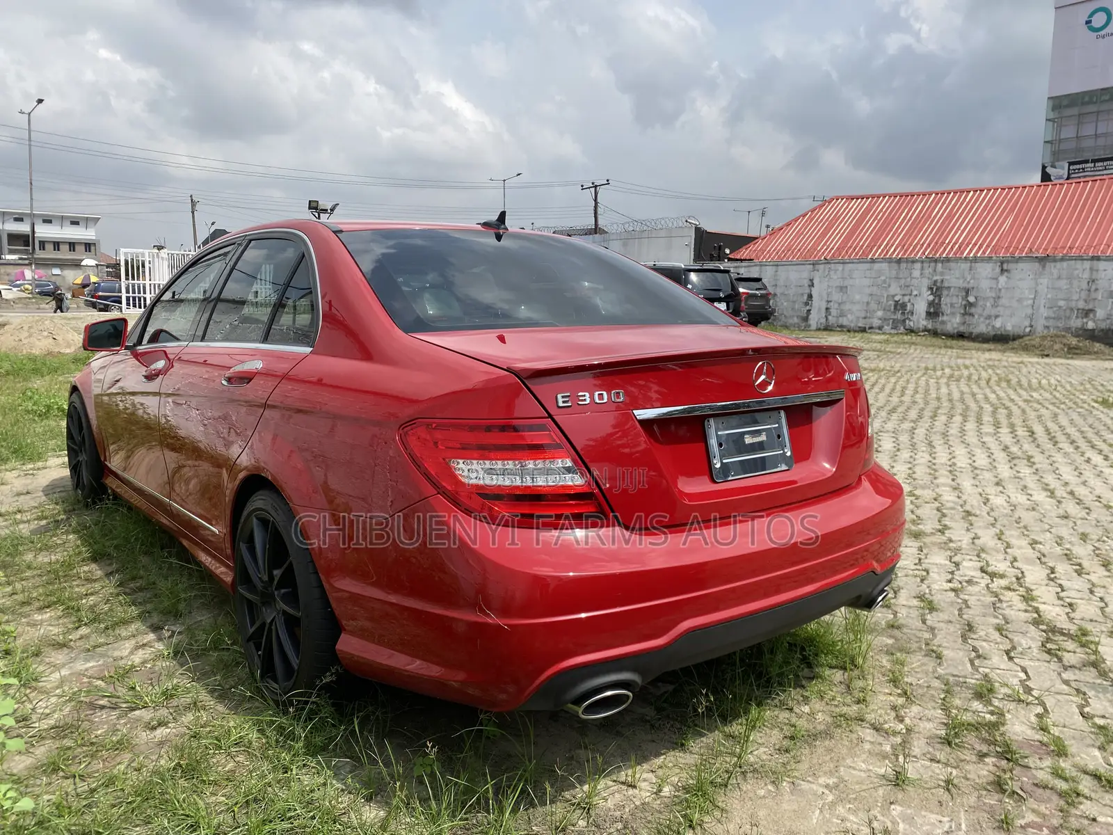 Mercedes-Benz E300 2013 Red